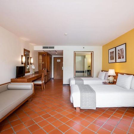 Naithonburi Beach Resort - Sha Extra Plus Esterno foto