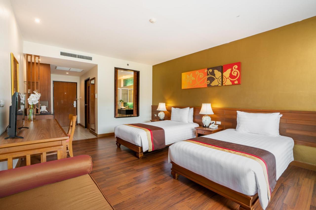 Naithonburi Beach Resort - Sha Extra Plus Esterno foto