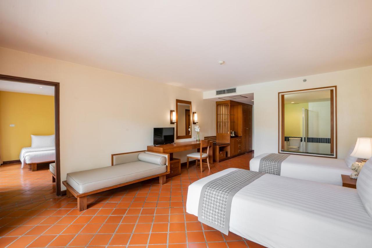 Naithonburi Beach Resort - Sha Extra Plus Esterno foto