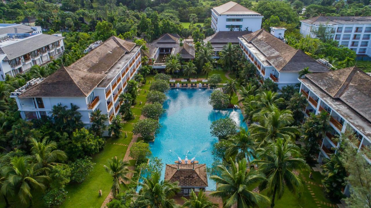 Naithonburi Beach Resort - Sha Extra Plus Esterno foto