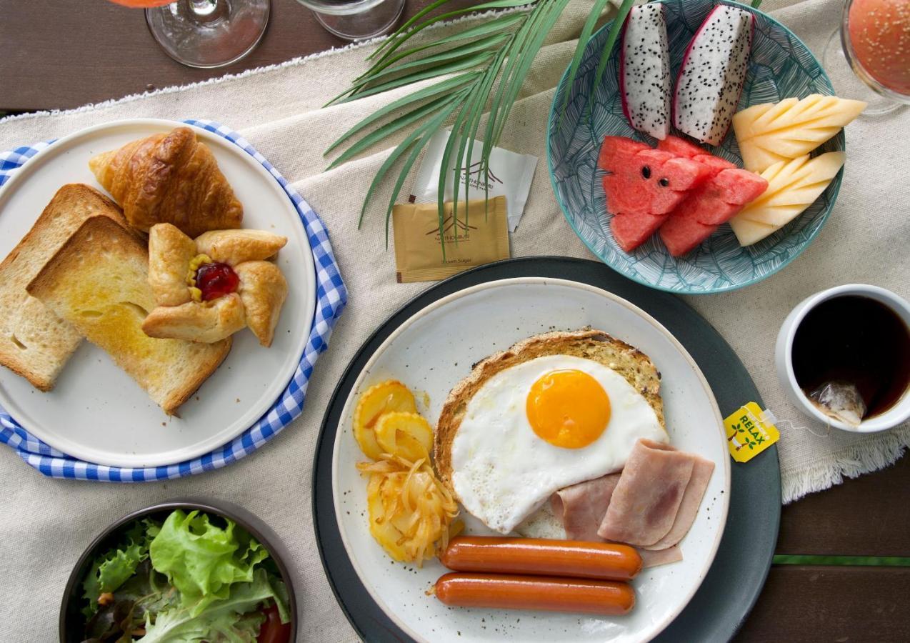 Naithonburi Beach Resort - Sha Extra Plus Esterno foto