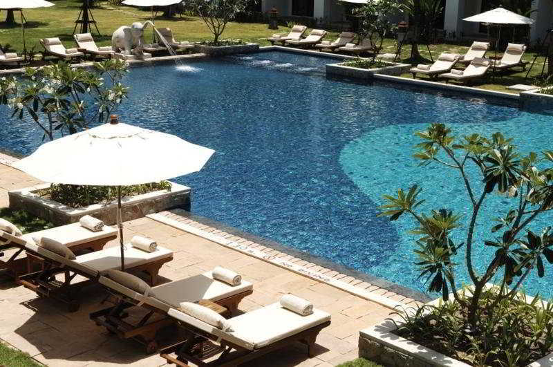 Naithonburi Beach Resort - Sha Extra Plus Esterno foto