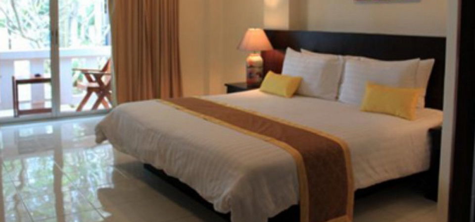 Naithonburi Beach Resort - Sha Extra Plus Esterno foto